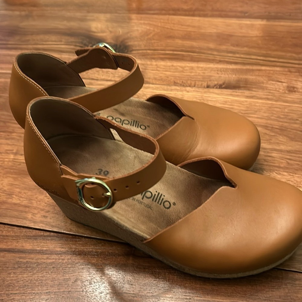 Papillon Sandals - 39